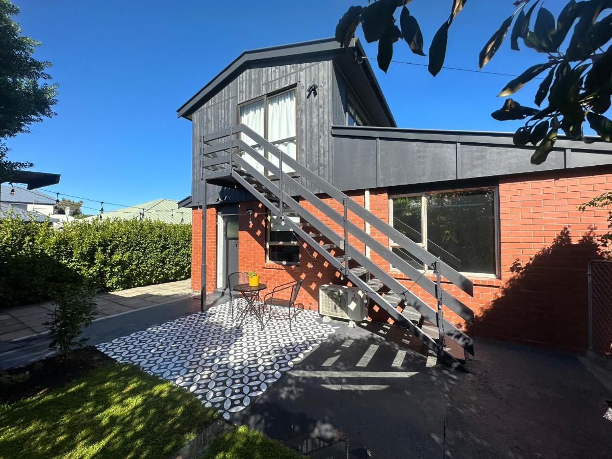 Beckenham Studio On Tree Lined Street Christchurch Exteriör bild