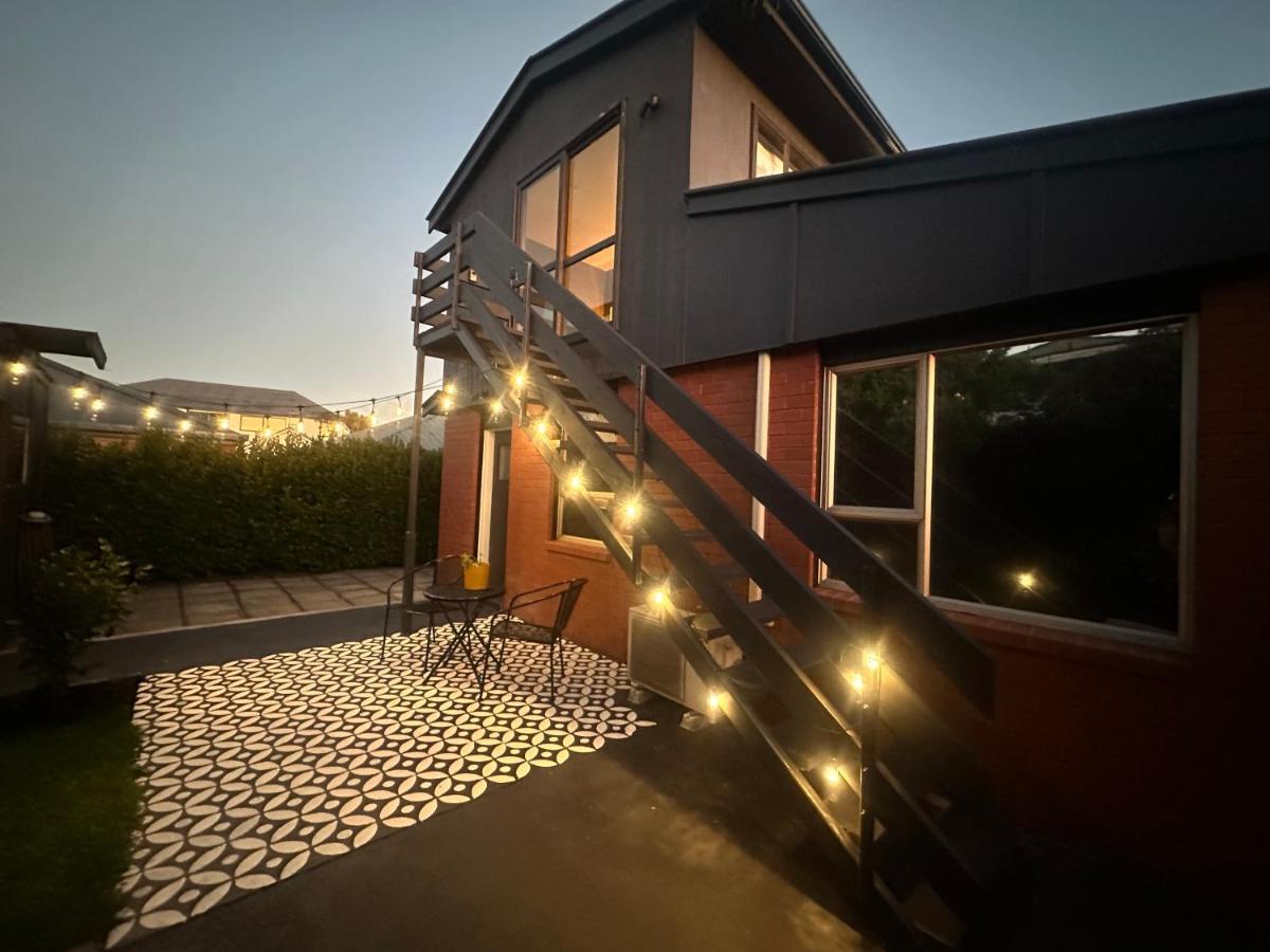 Beckenham Studio On Tree Lined Street Christchurch Exteriör bild